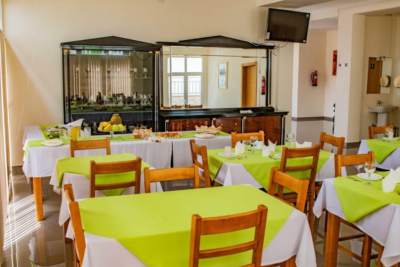 Hotel Vitoria Сан-Томе Экстерьер фото